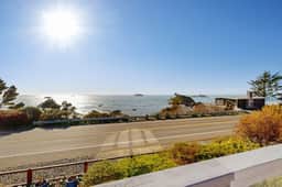 Pacific View Escape - Stunning Ocean Views & Coastal Comfort - Image 3