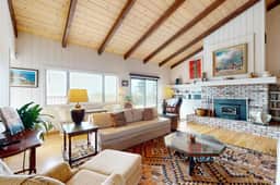 Humboldt Bay Retreat - Image 3