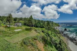 The Trinidad Pearl - Coastal Hideaway Near the Beach - Image 2