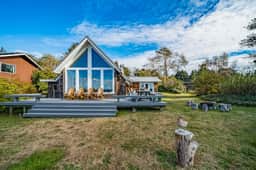 Seagull's Bluff - Scenic Coastal Retreat with Ocean Views - Image 4