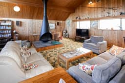 Ocean Treasures - Charming Coastal Home Near the Beach - Image 5