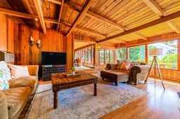 La Casa Del Rio - Serene Riverside Getaway Surrounded by Nature - Image 4