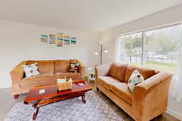 Cedar Street Cottage - Image 3