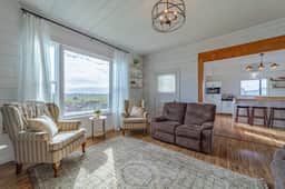 1858 Homestead - Historic Country Retreat with Modern Comforts - Image 5