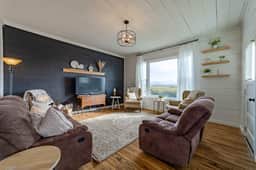1858 Homestead - Historic Country Retreat with Modern Comforts - Image 4