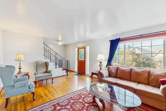 Eureka Charmer - Cozy Historic Getaway in the Heart of Town - Image 3