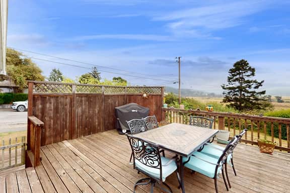Humboldt Bay Retreat - Image 2