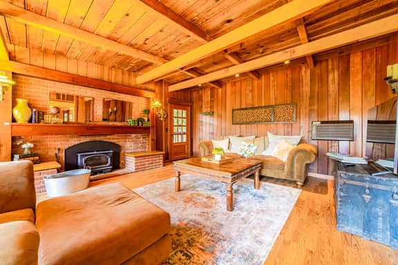 La Casa Del Rio - Serene Riverside Getaway Surrounded by Nature - Image 5