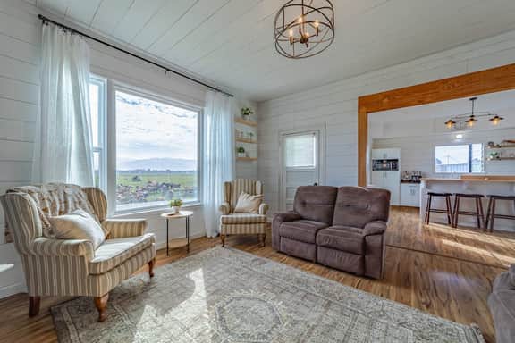 1858 Homestead - Historic Country Retreat with Modern Comforts - Image 5