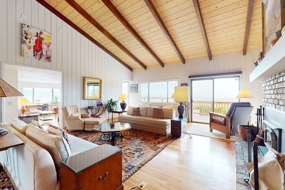 Humboldt Bay Retreat - Image 1