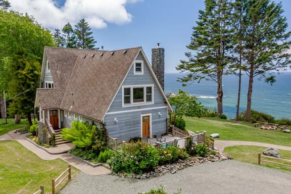 The Trinidad Pearl - Coastal Hideaway Near the Beach - Image 1