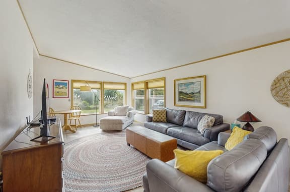 Pacific View Escape - Image 1